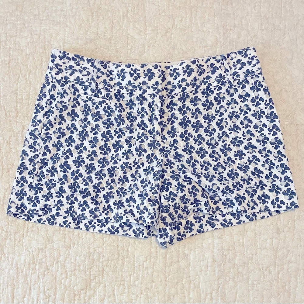 Ann Taylor LOFT Women’s Eyelet Blue & White Floral Lined Shorts Size 00